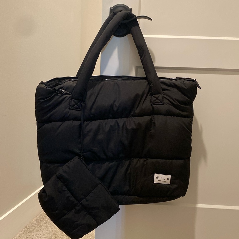 Wilo The Label Puffer Tote Bag with small pouch